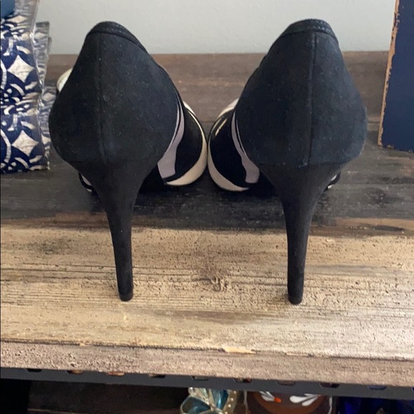 Shoes - Picture 6 of 6